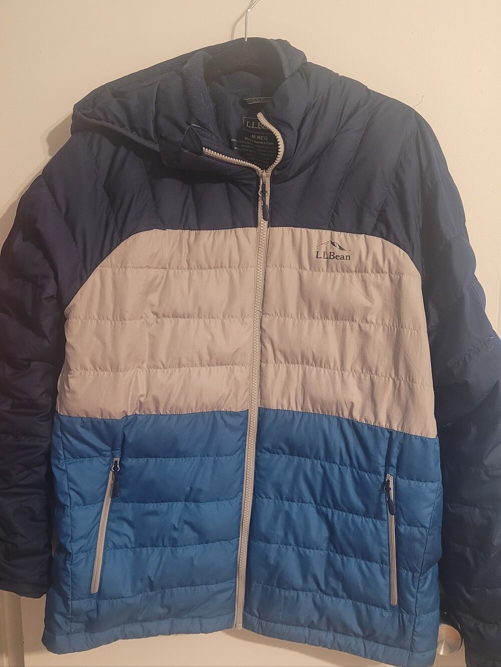 L.L. Bean Men's Navy Blue Down Puffer Jacket